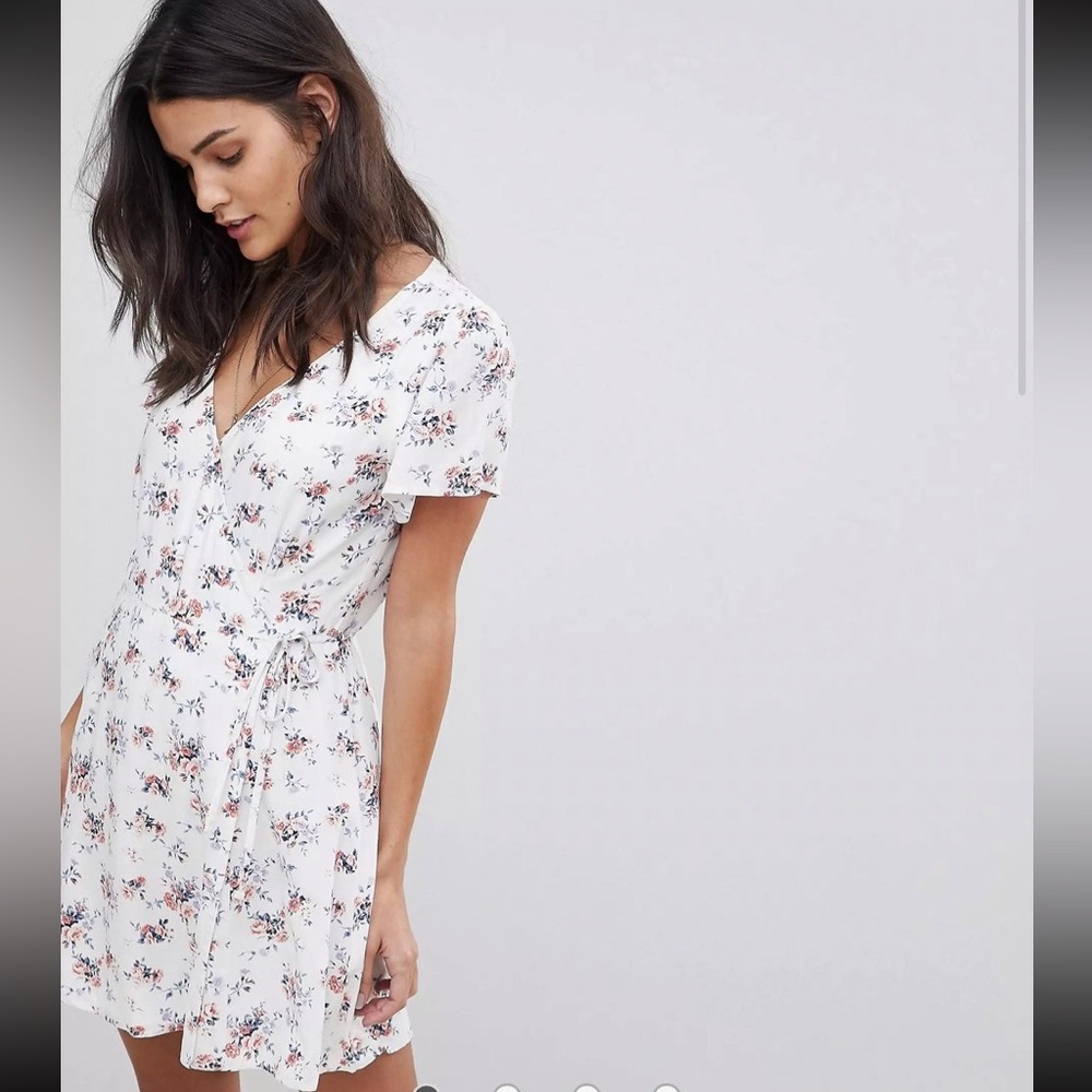 Abercrombie Wrap Floral Dress